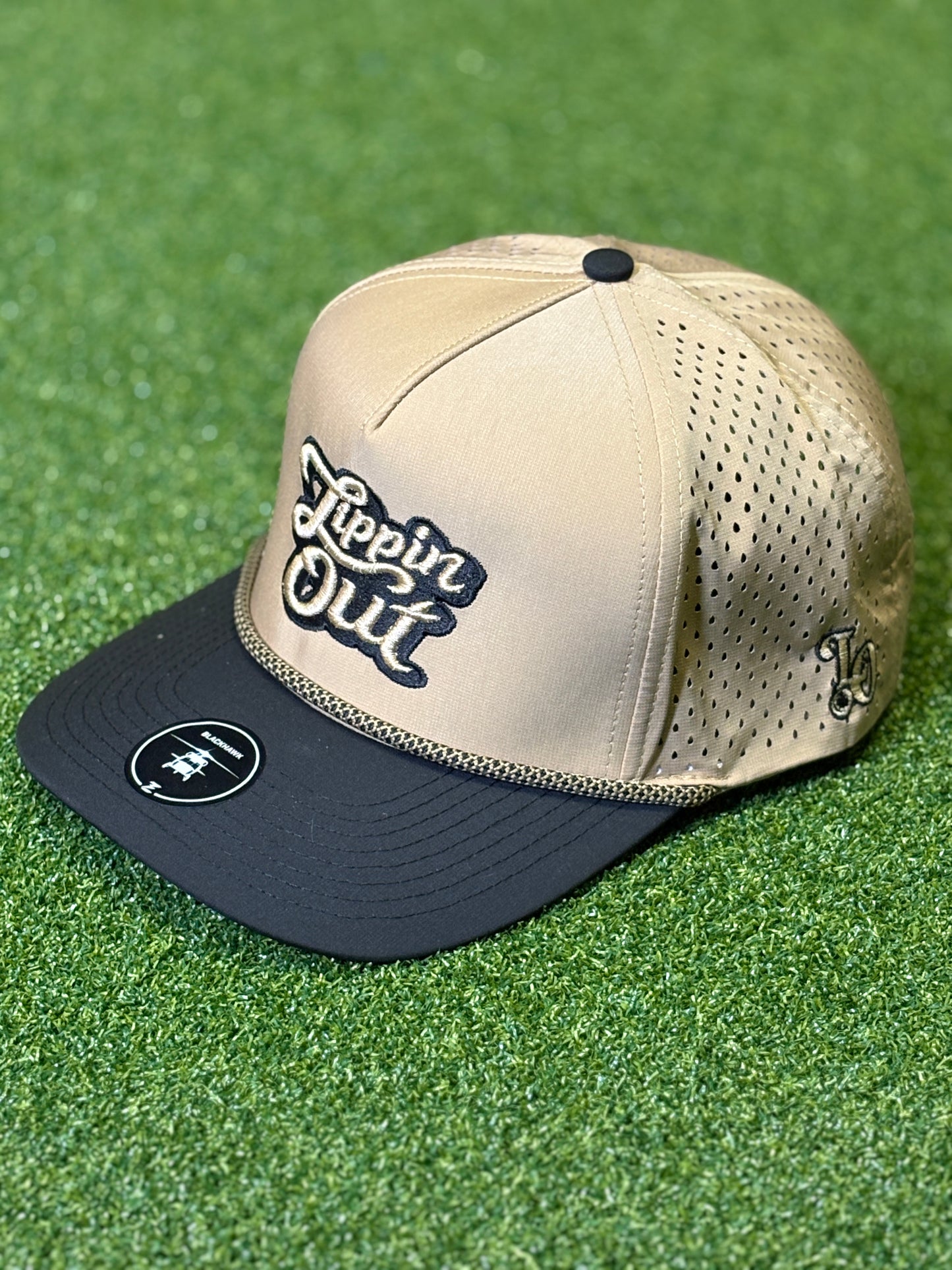 Lippin Out v.2 Tan & Black