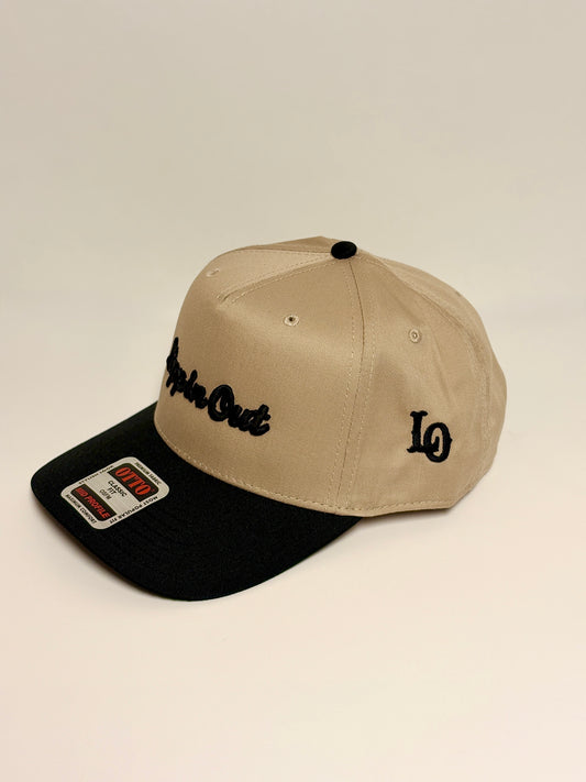 “Lippin Out” Black & Tan snap