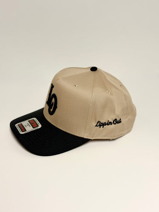 “LO” Black and Tan snap